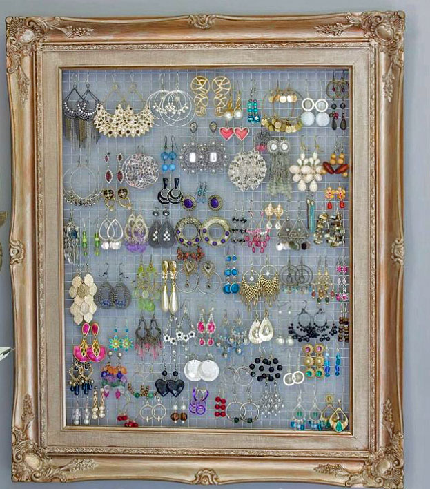 Framed-Jewelry-&-Earrings-Organizer