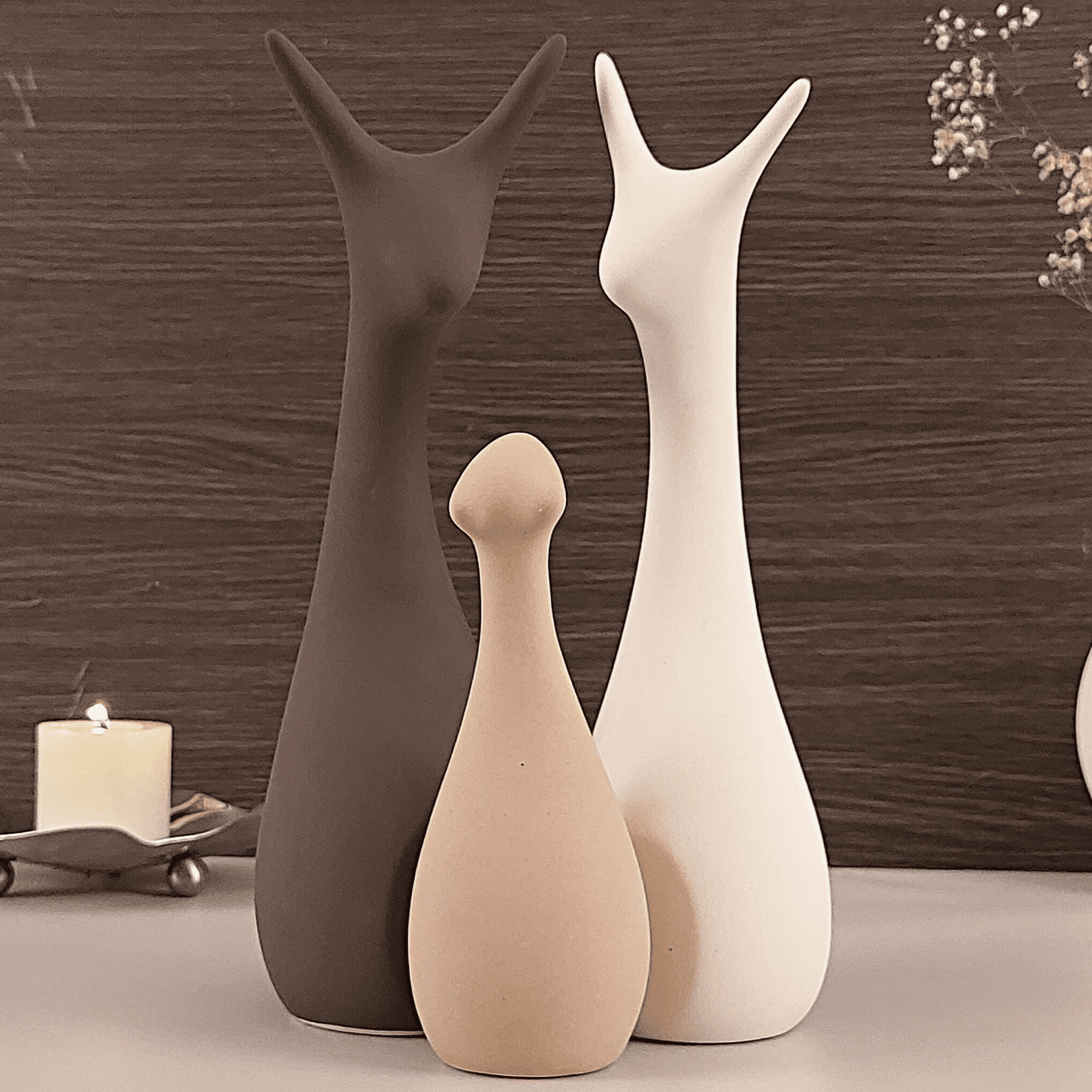 Figurines & Statues